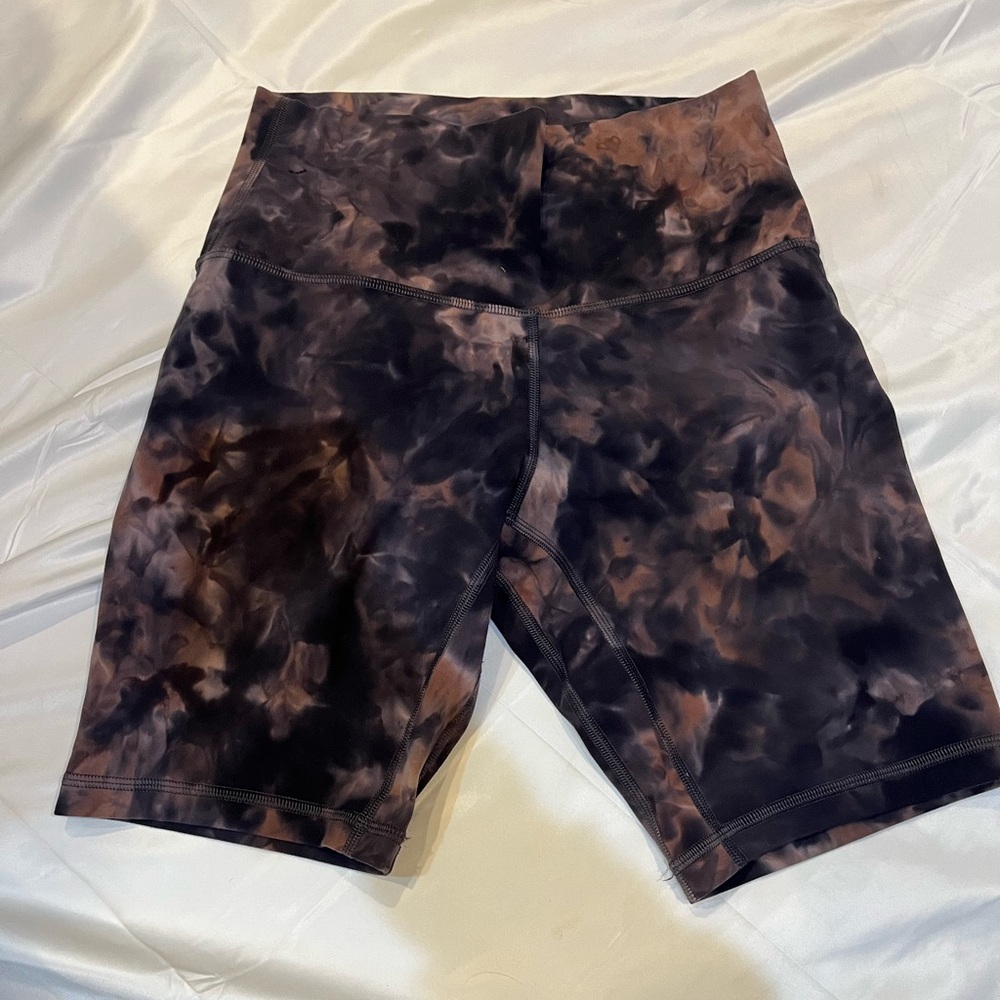 Lululemon Athletica diamond dye women’s align shorts